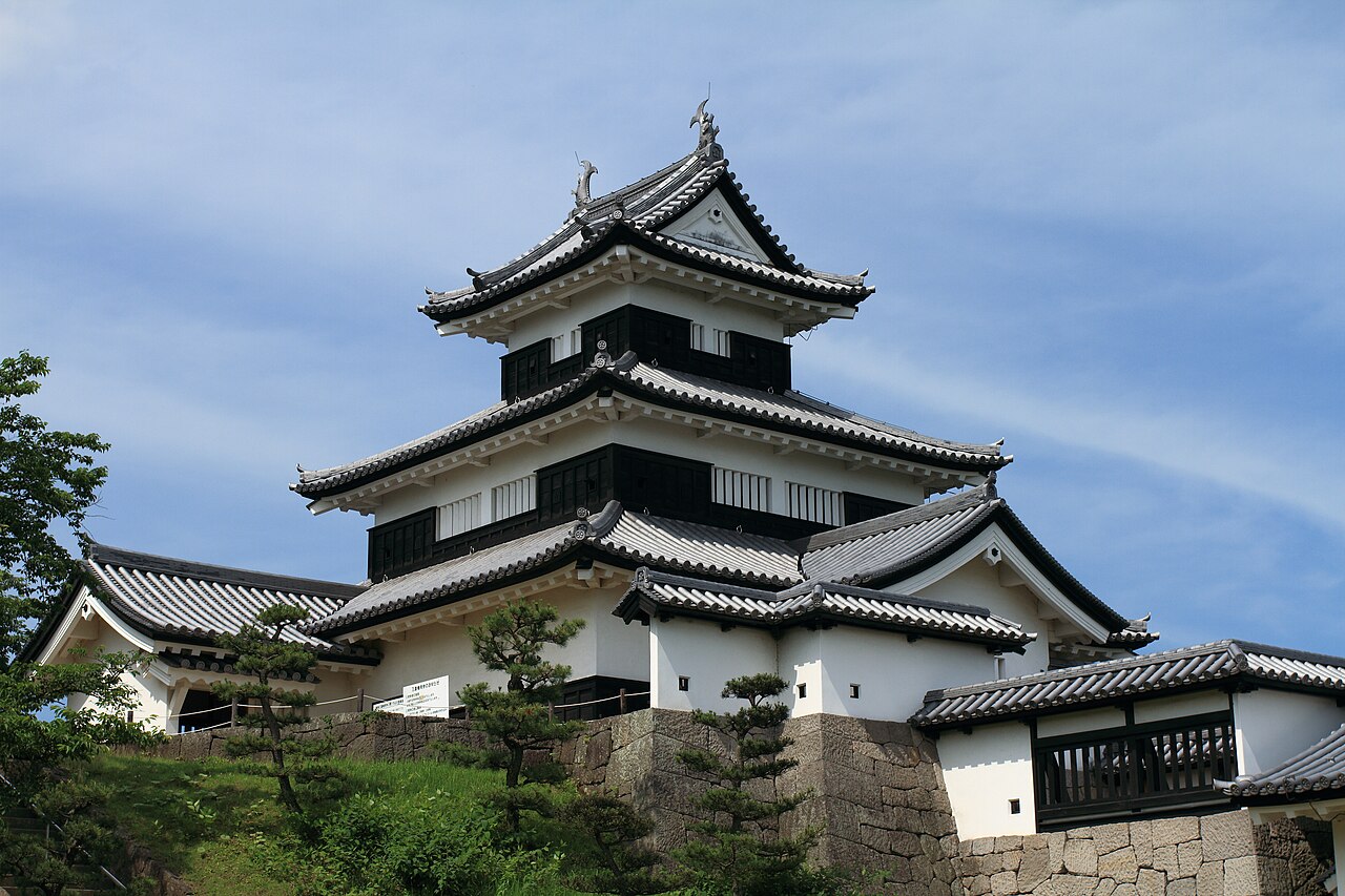 Komine Castle's three-storey keep in Shirakawa